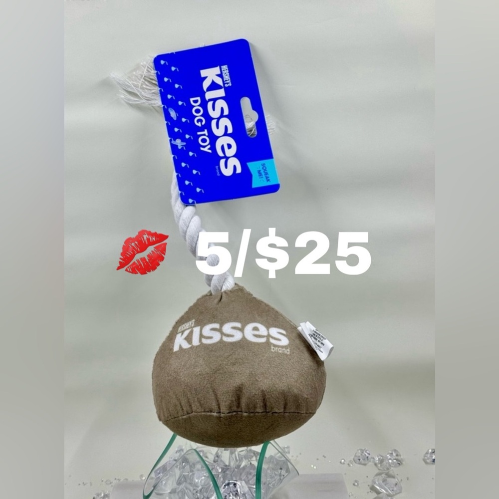 💋 Kisses Crackle Squeaky Dog Toy - Picture 1 of 11